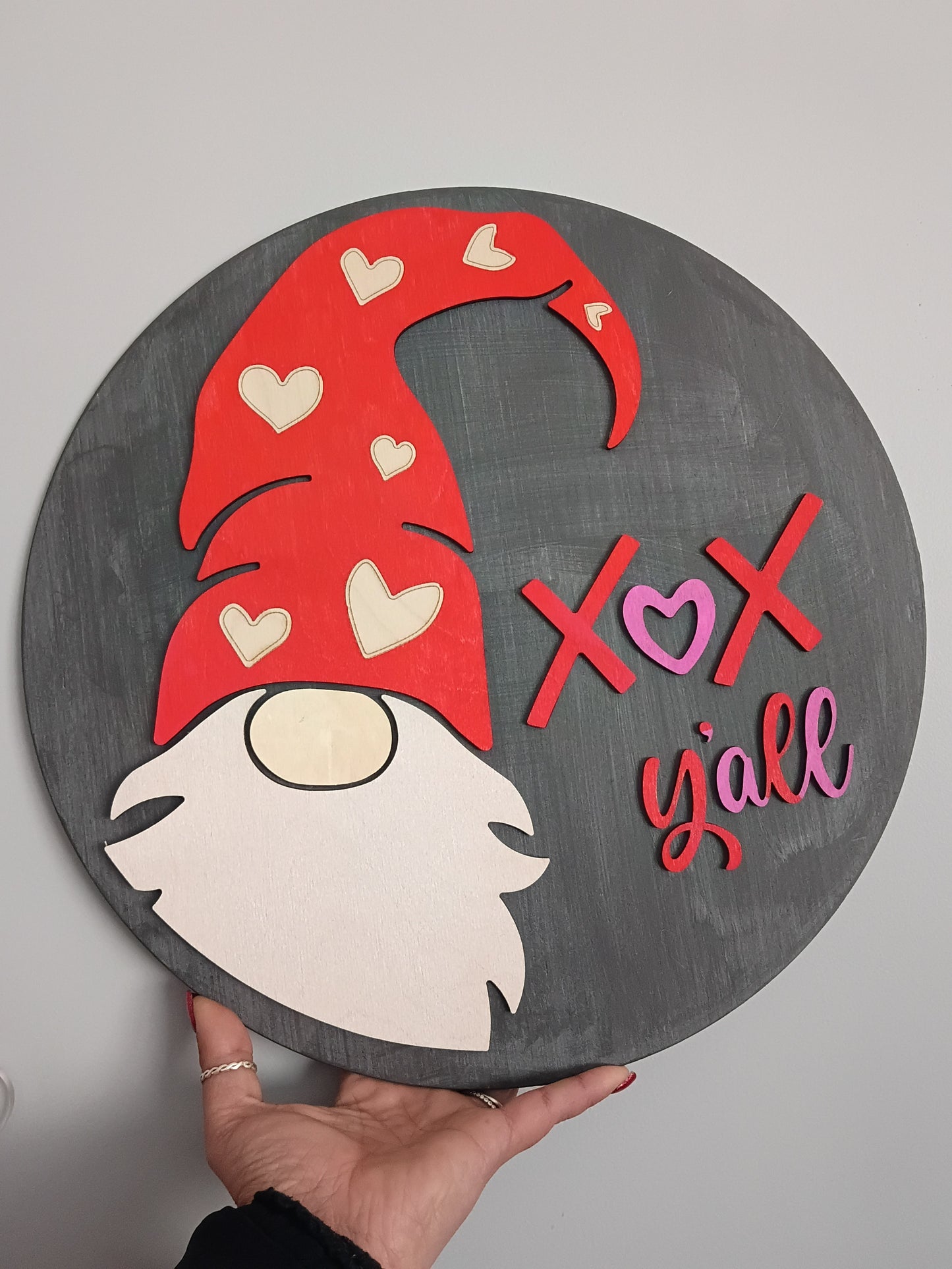 XOXO Y'ALL gnome door hanger