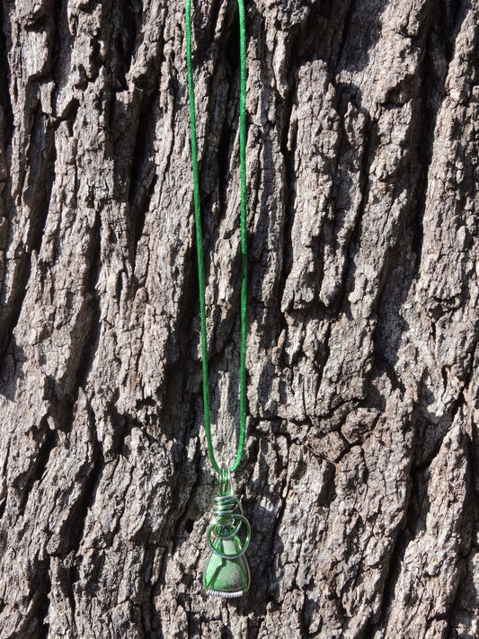 Green Jasper Wire-Wrapped Pendant Necklace – Handcrafted Silver & Emerald Wire Design